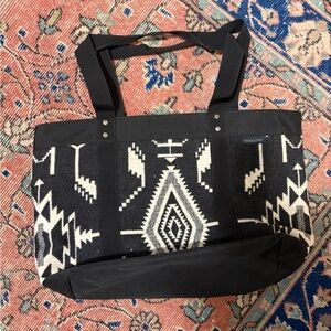 Pendleton Geometric Black and Cream Tote